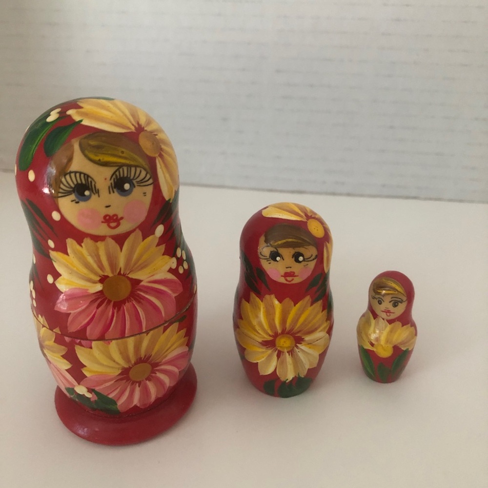 Matryoshka Russian Nesting Doll Set